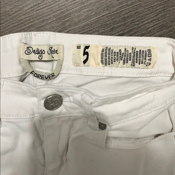 White capris - Picture 2 of 2